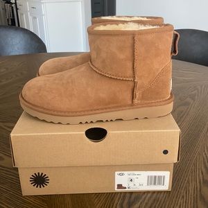 🤎Brand new chestnut kids classic mini ll size 4 women 6